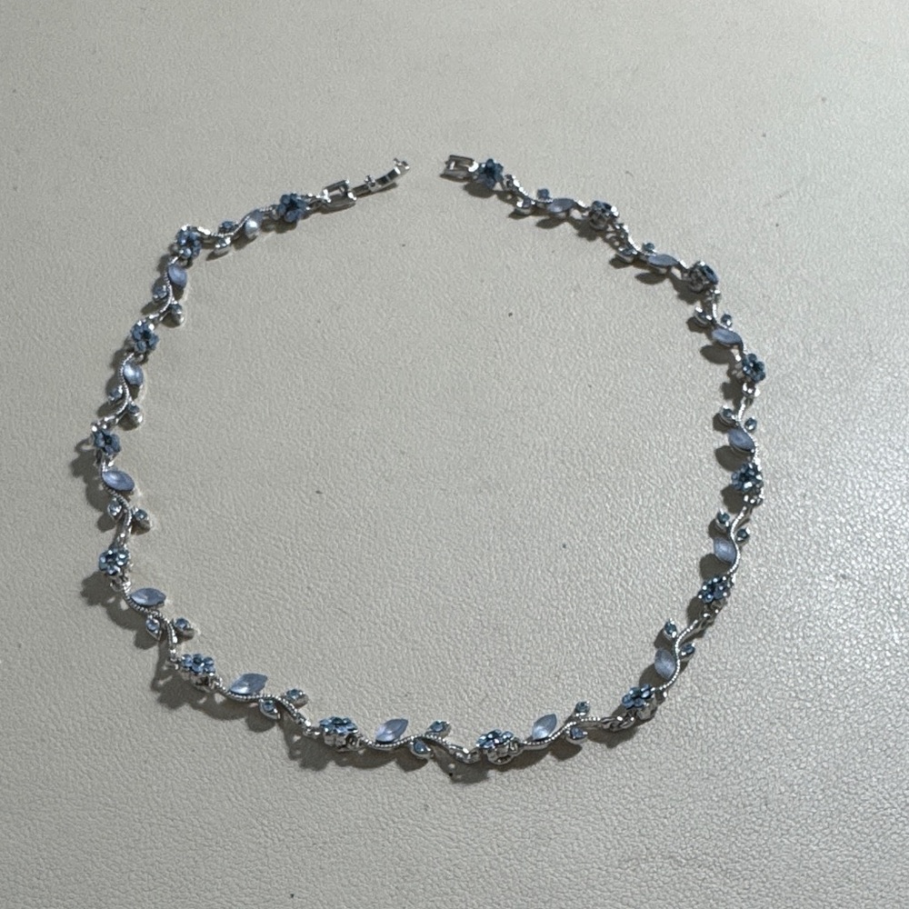 Elegant Silver and Blue Women's Necklace